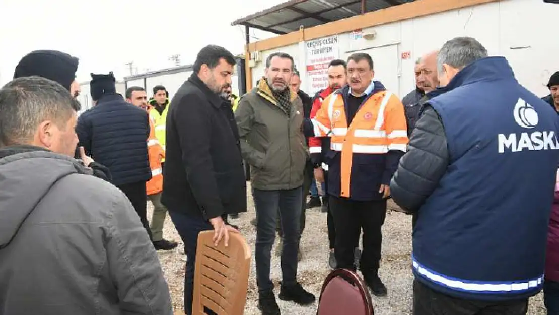 Elazığ Belediye Başkanı Şerifoğulları Deprem Bölgesini İnceledi