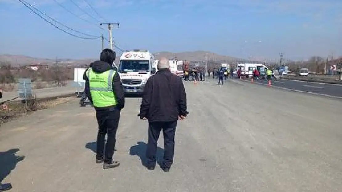 Elazığ – Malatya Yolunda Feci Kaza 1 Ölü, 4 Ağır Yaralı