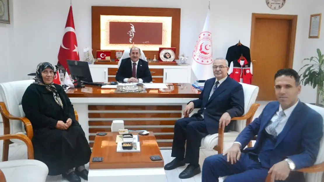 Emekli Öğretmen Çiftten İl Müdürü Sökmen'e Sürpriz Ziyaret