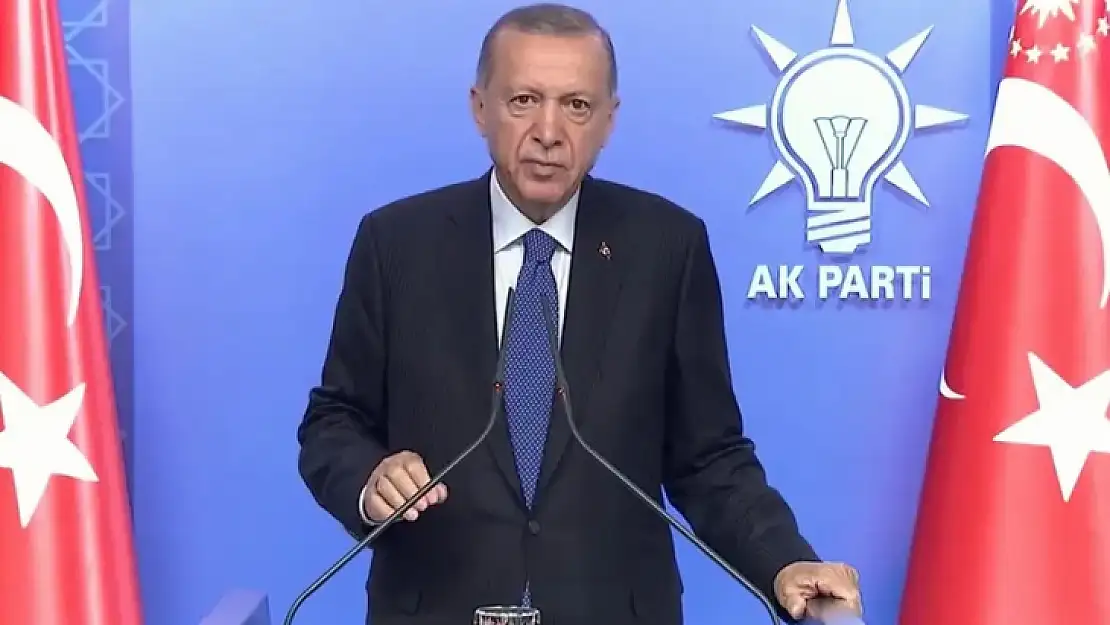 Erdoğan 21 AK Partili İl Başkanı'nı Görevden Aldı