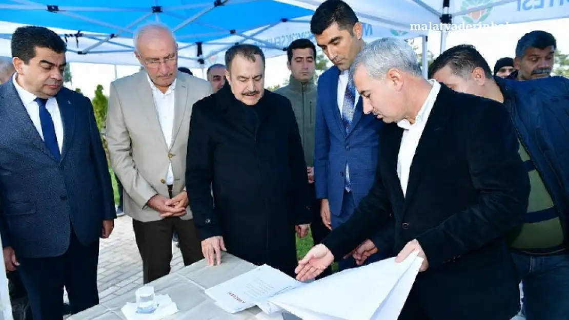 Eski Bakan Prof.Dr.Veysel Eroğlu'dan Beylerderesi Şehir Parkına Övgü!