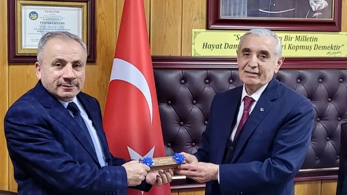 ESKKK Başkanı Ali Evren MGC Başkanı Güner'e Ahilik Kalemi