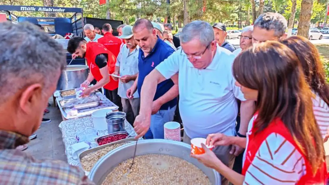 Faik Erdoğan Vakfından Aşure İkramı