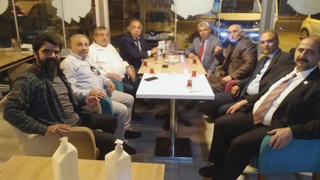 Hamsiköy Sütlacı Eşliğinde Muhabbetin Adresi Künefeji Oldu