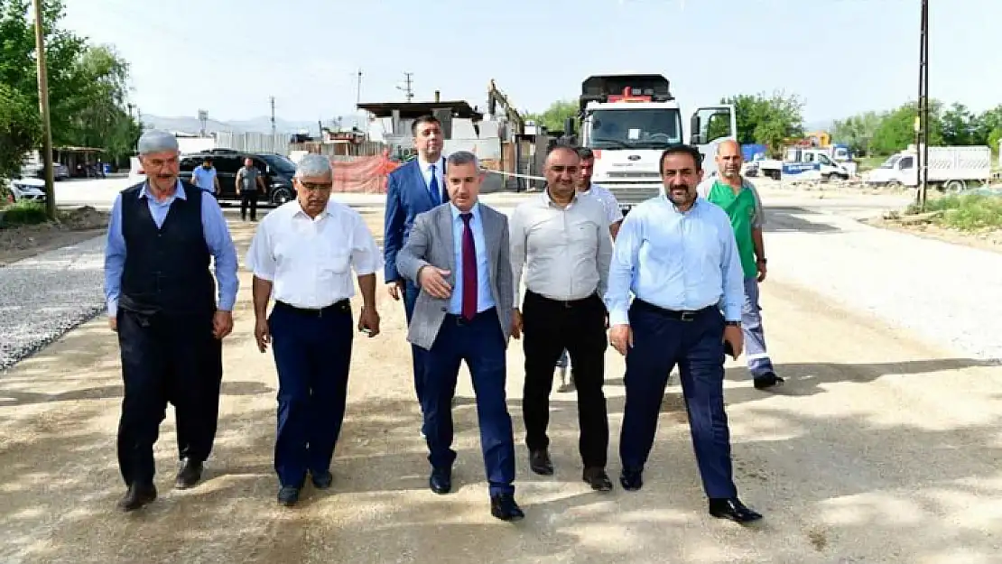 'Hoca Ahmet Yesevi Mahallemizi Temiz ve Güvenli Yollara Kavuşturuyoruz'