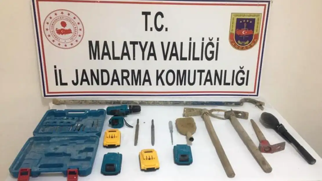 İzinsiz Kazı'ya Jandarma Baskını