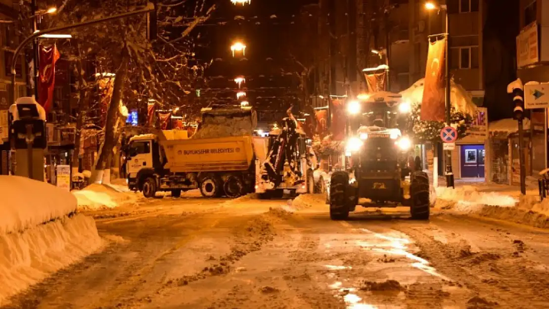 Kar Temizleme Çalışmaları Devam Ediyor