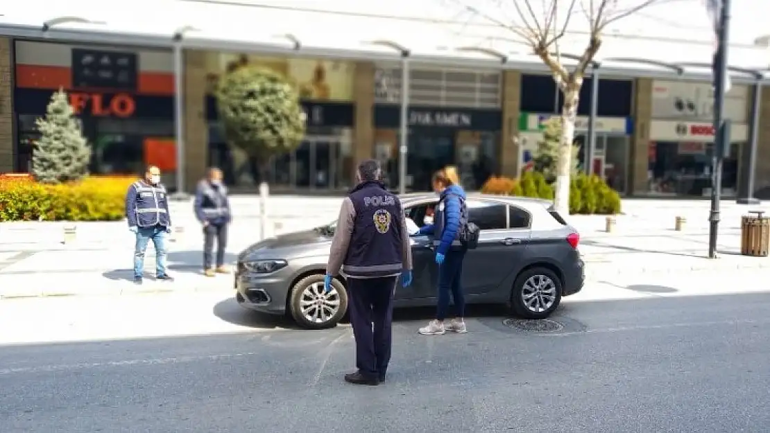 Kısıtlamaya Uymayan 52 Şahsa Ceza