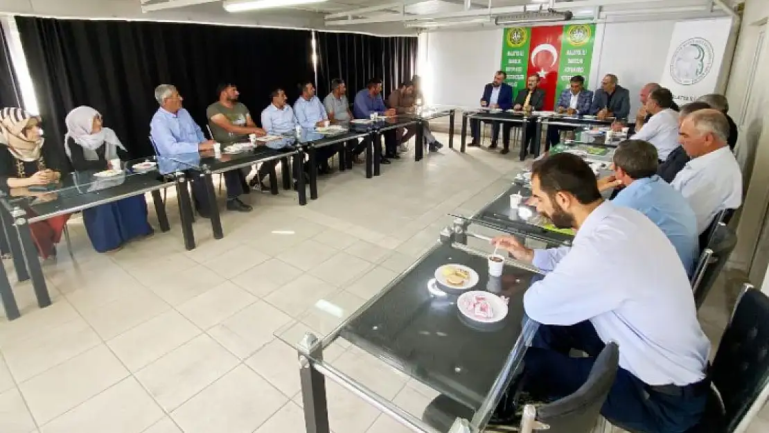 Koyun Keçi Birliğinde  Soykütüğü Porojesinde Bilgilendirme Toplantısı