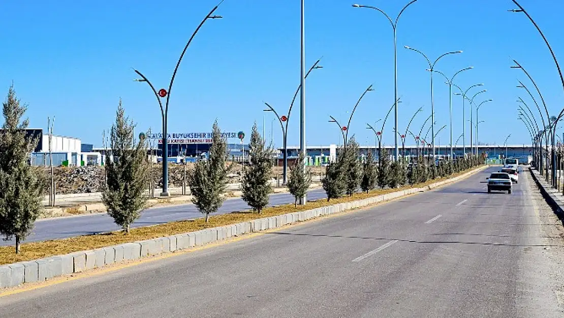 Kudüs Caddesi Yeşil Görünüme Kavuşuyor