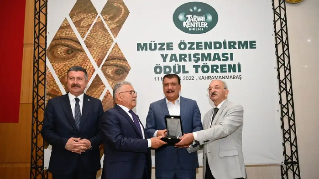 Malatya Büyükşehir Belediyesi'ne Bir Ödülde Tarihi Kentler Birliği'nden