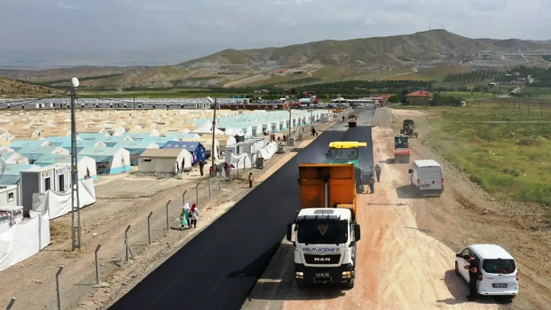 Malatya Büyükşehir Belediyesinden Yol Çalışmalarına Devam