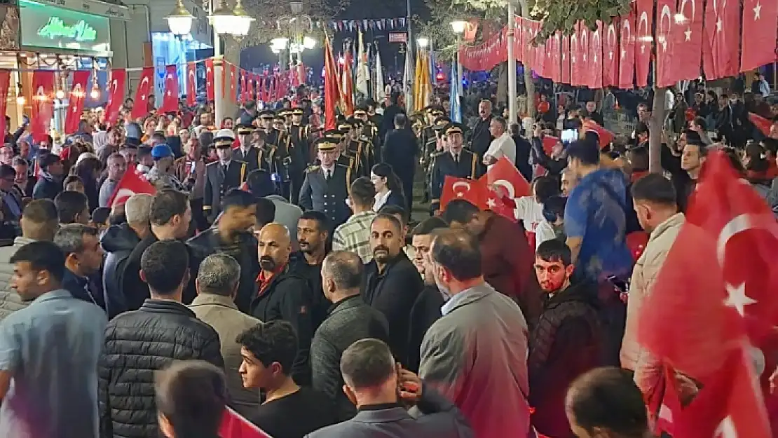 Malatya'da Coşkulu Kutlama' Türkiye Cumhuriyeti 100 yaşında'