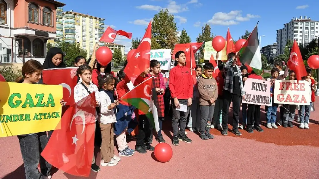 Malatyalı Çocuklardan Dünya'ya Barış Çağrısı!