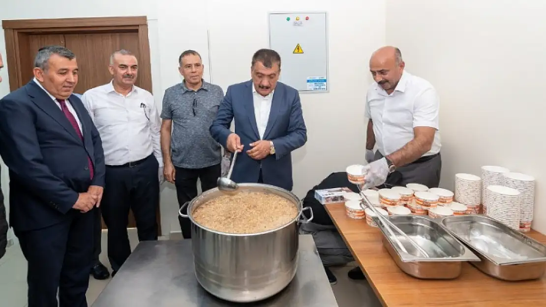 MASKİ'de Aşure İkramı