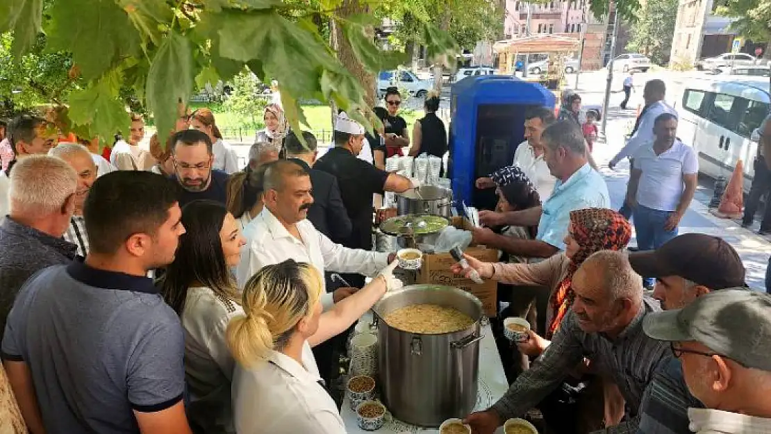 MHP Battalgazi İlçe Başkanlığı'ndan Aşure Etkinliği