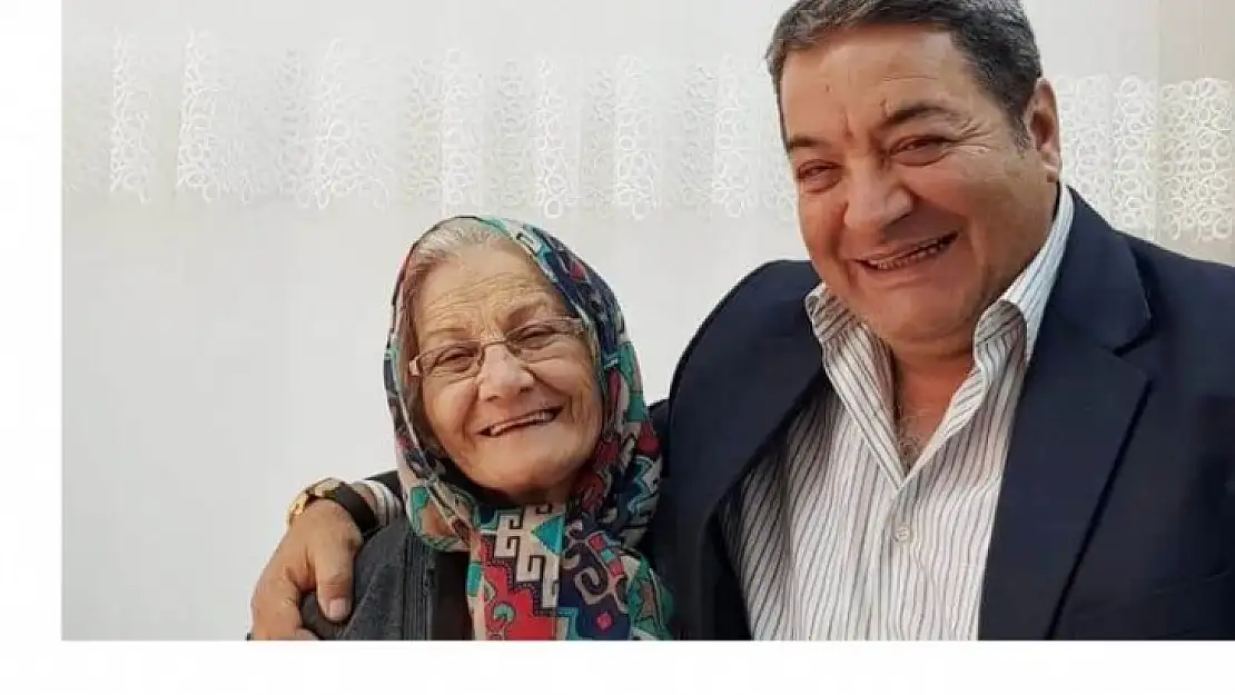 MHP Mv. Fendoğlu' Elleri Öpülesi Annelerimizi Yılın Bir Gününde Değil Hayatımızın Her Anında Hatırlamamız Gerekir