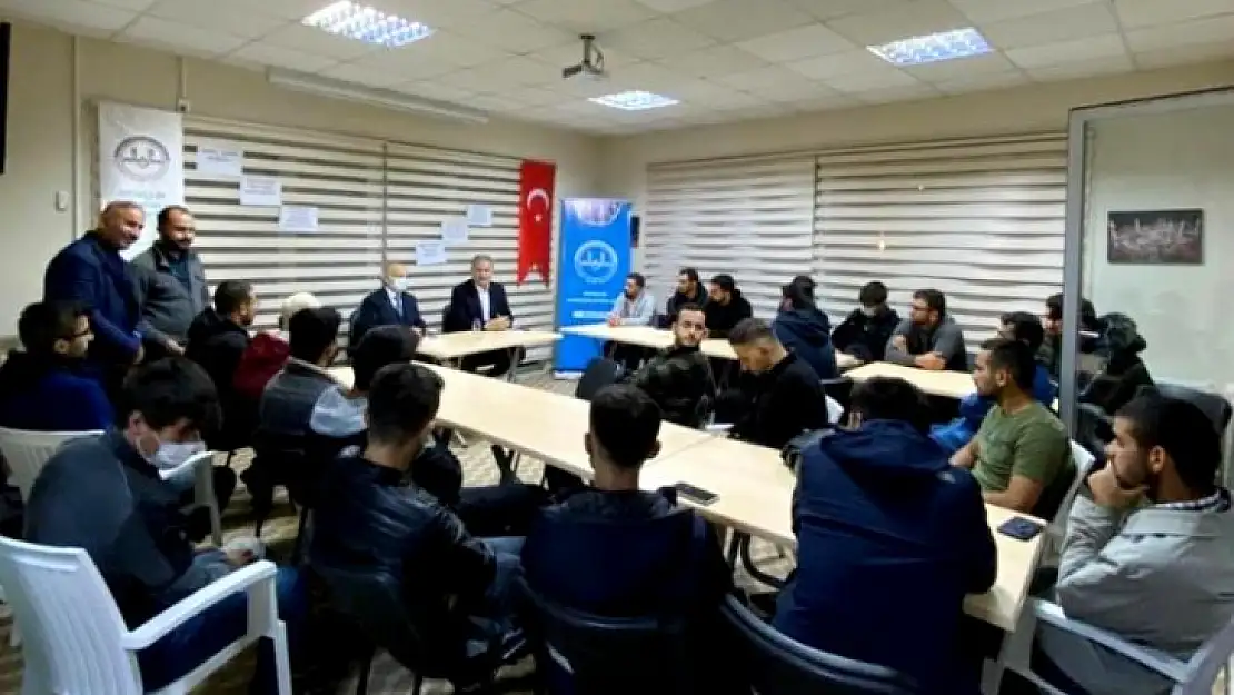 Milletvekili Çakır, Gençlerle Bir Araya Geldi
