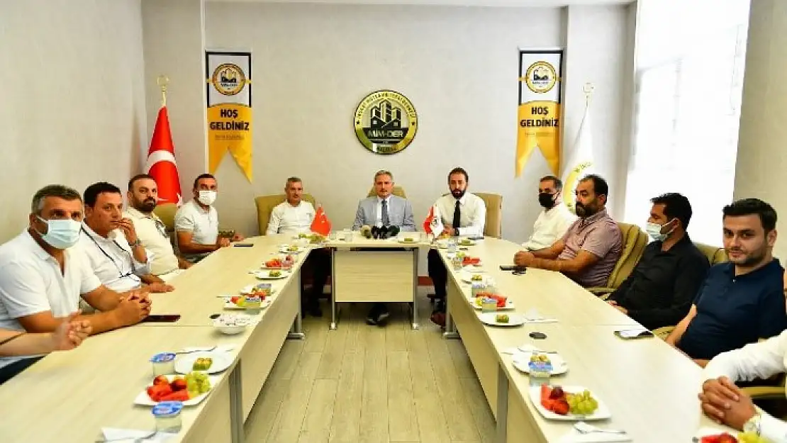 Milletvekili Çakır İle Belediye Başkanı Çınar, (Mim-Der) Yönetimiyle İstişare Toplantısı