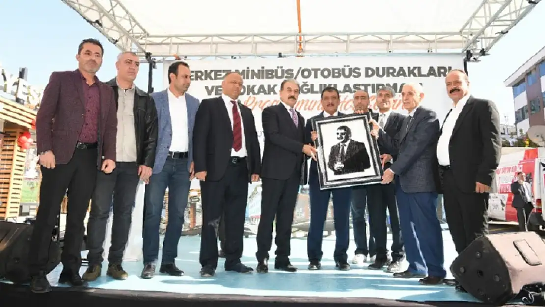 Minibüs ve Otobüs Duraklarının Açılışı Gerçekleştirildi