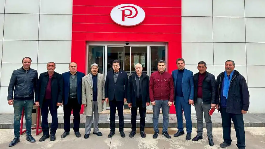 Muhtarlarından Hakkı Pekel'e Sürpriz Ziyaret