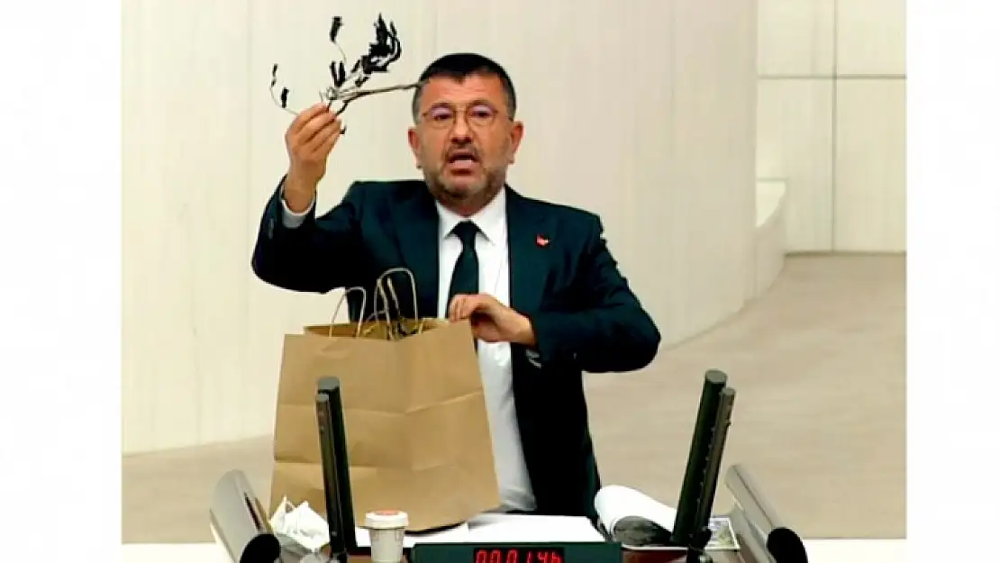 Mv. Ağbaba 'Taban Fiyatı Açıklamak İçin Üreticideki Kayısının Bitmesi Bekleniyor'