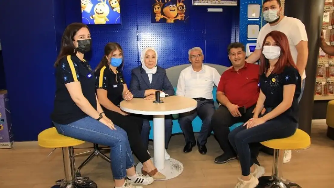 Mv. Çalık, Başkan Güder, İnönü Caddesi Esnaflarını Gezdi