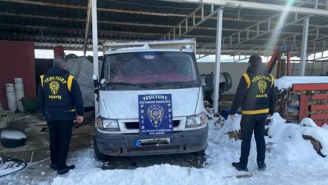 Oto Hırsızları Yakalandı