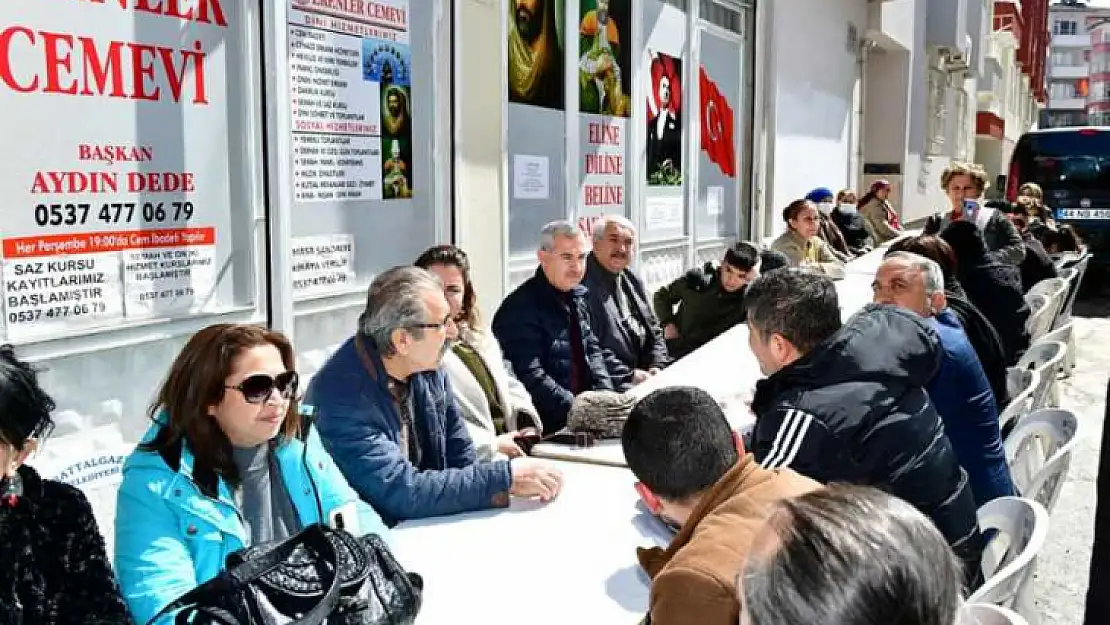 Paşaköşkü Erenler Cemevinde Lokma Etkinliği