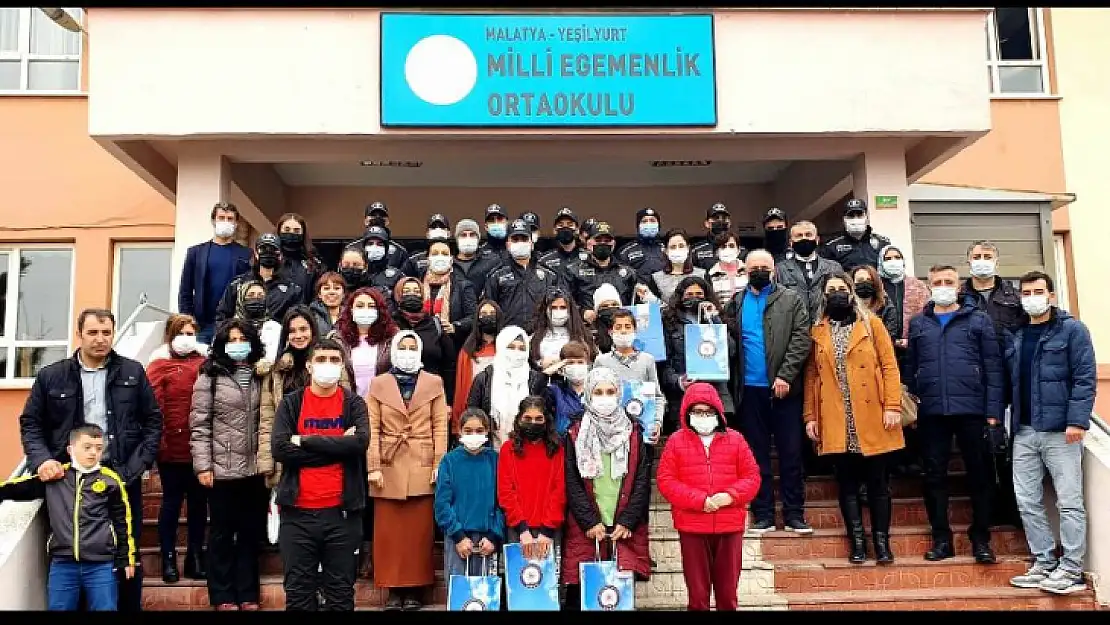 'Polis Sevgisi' Konulu Resim ve Şiir Yarışması