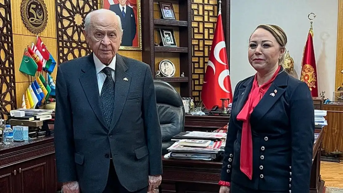 Prof. Dr. Aysun Bay Karabulut MHP'den Aday Adayı