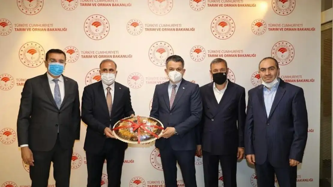 Pütürgeliler ve Mv. Tüfenkci, Büyükçay Barajı için Bakan Pakdemirli ile görüştü