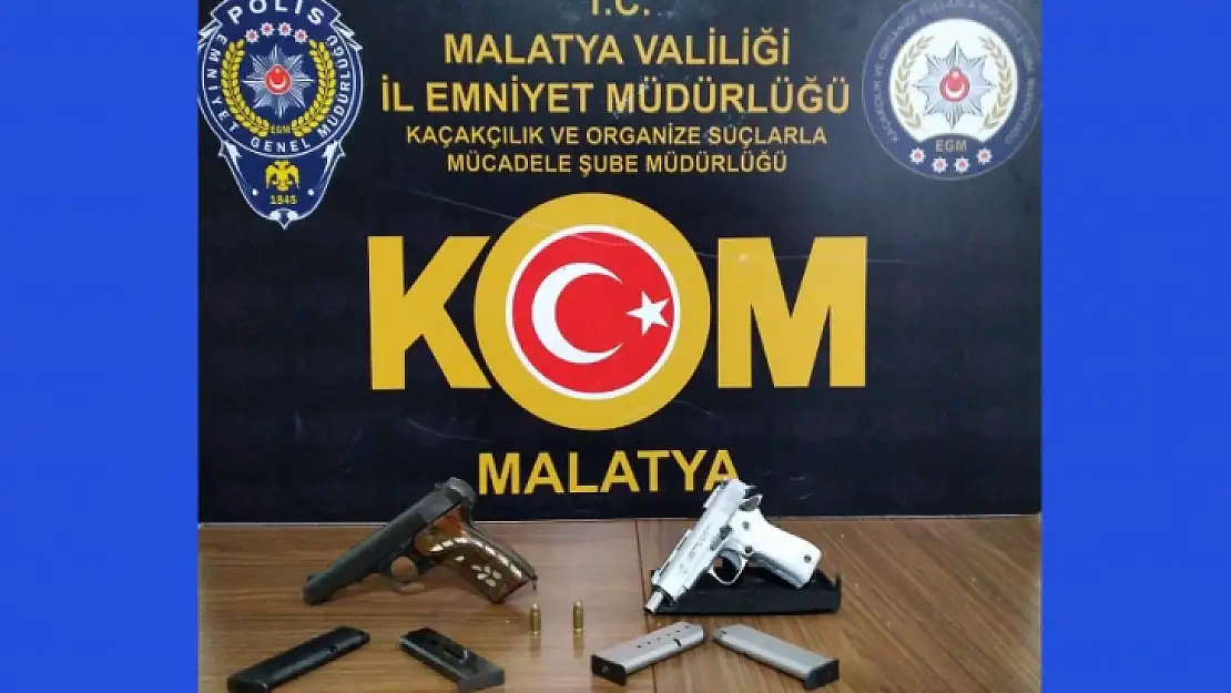 Ruhsatsız Silahlar Ele Geçirildi