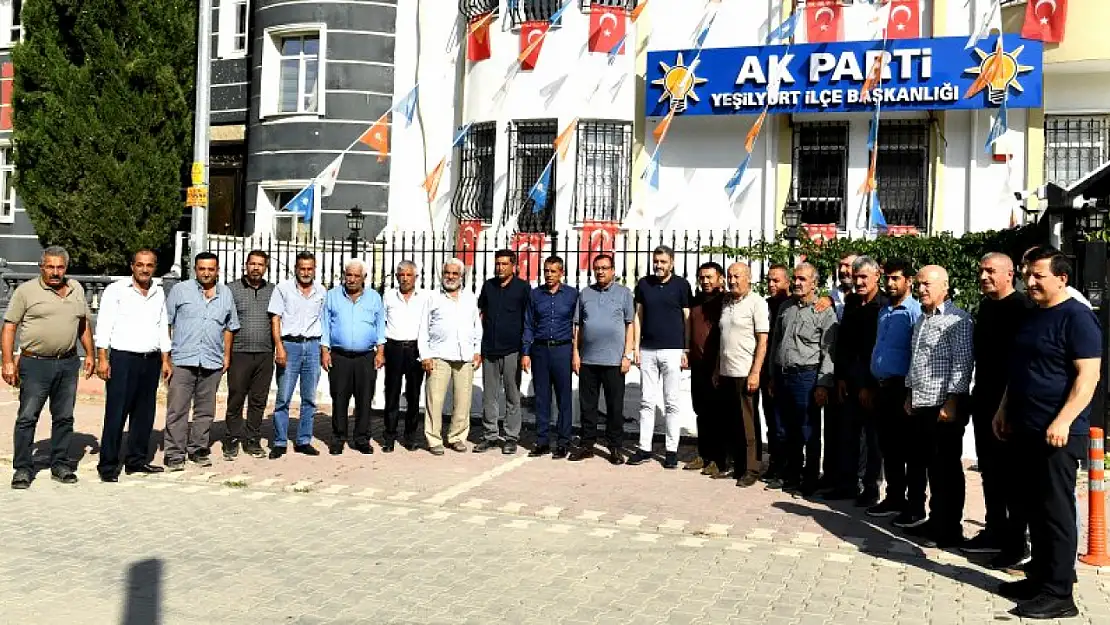 Samanköy Mahalle Sakinlerinden AK Parti Yeşilyurt İlçe 'ye Ziyaret