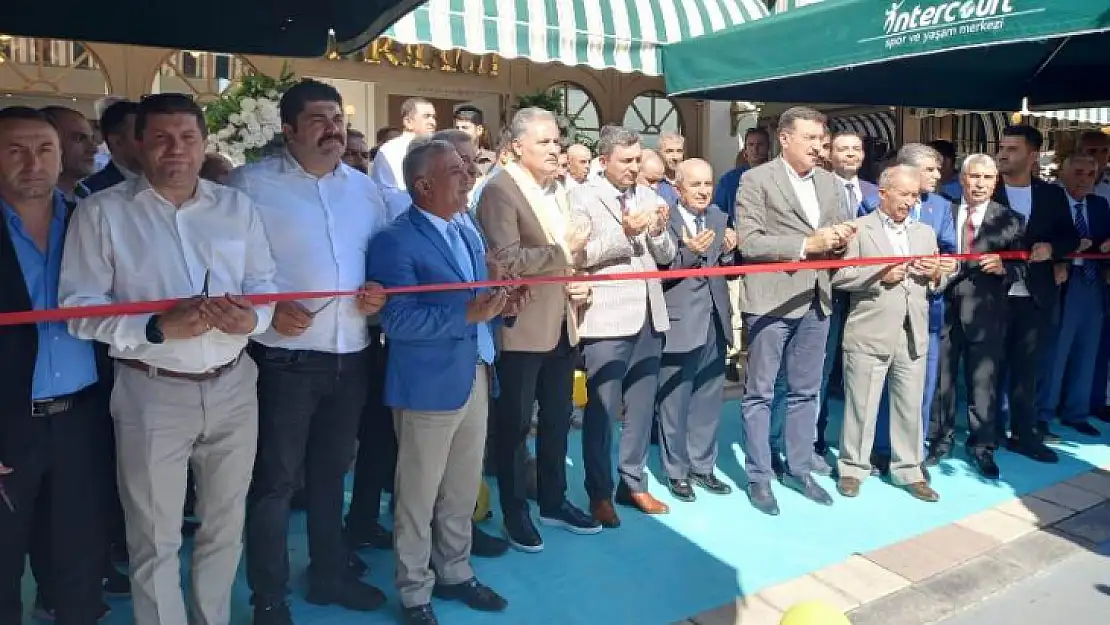 Sarayaltı Cafe Görkemli Açılış İle Hizmette