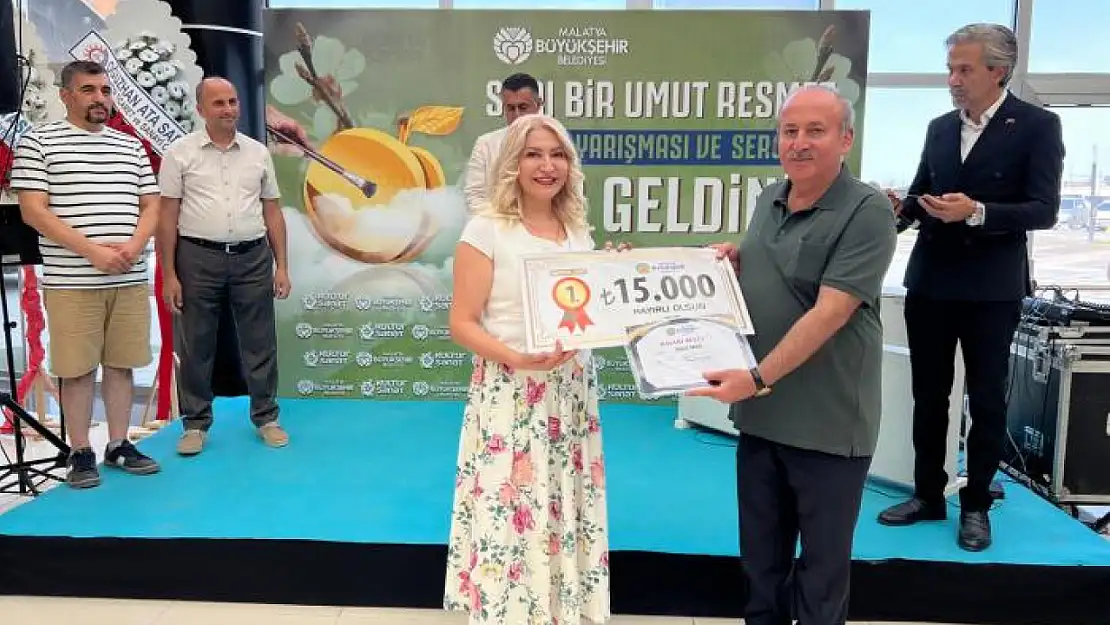 'Sarı Bir Umut Resmet' Ödülleri Sahiplerini Buldu