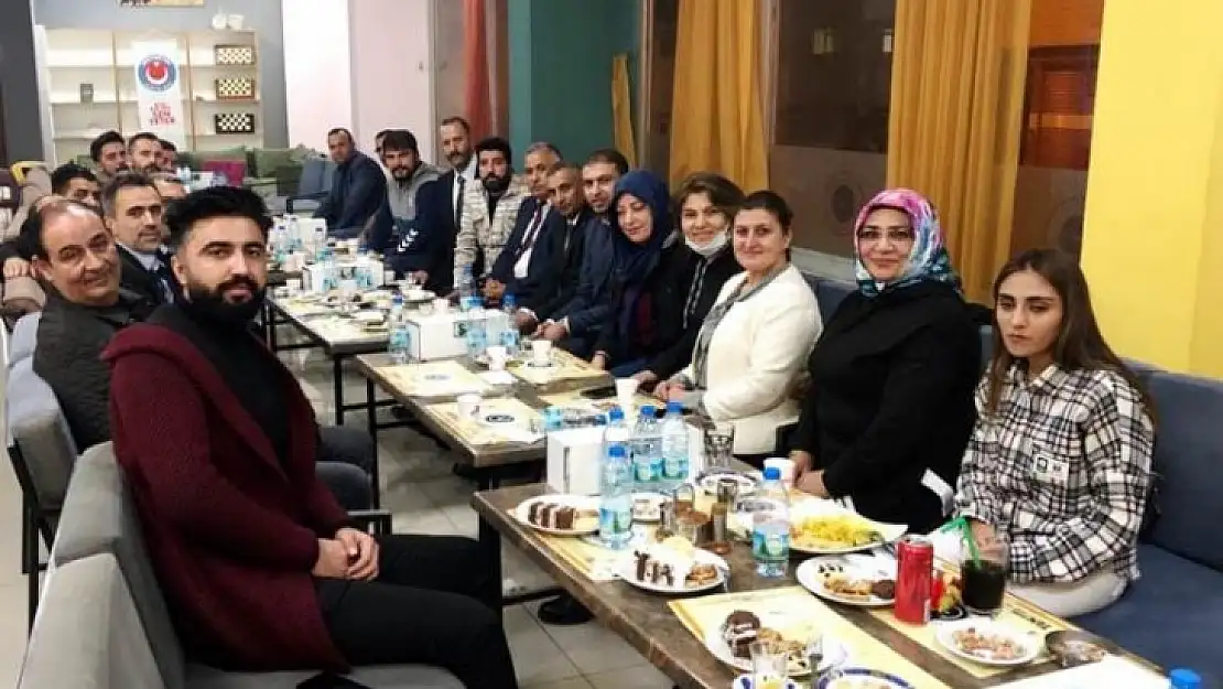 Şehit Gazi Sen Sağlık Ailesi Ağrı Da Üyeleriyle Bir Araya Geldi