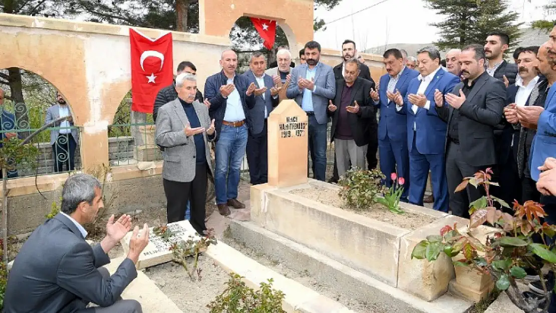 Şehit Hamit Fendoğlu, Mezarı Başında Dualarla Anıldı