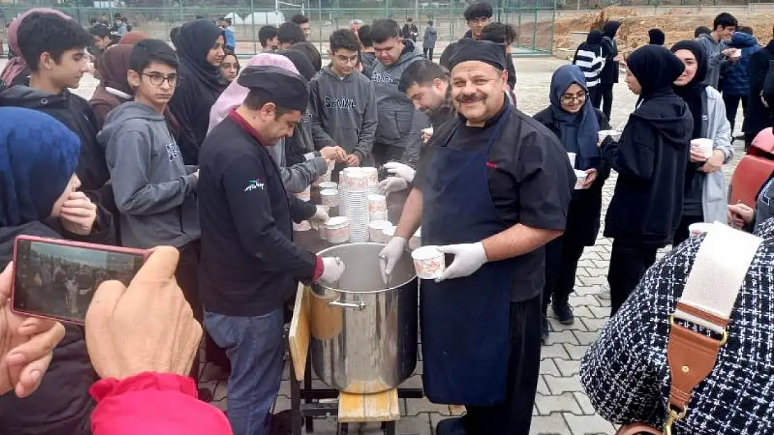 Selahaddin Eyyubi Anadolu İmam Hatip Lisesi'nde Yürekleri Isıtan Bir Etkinlik