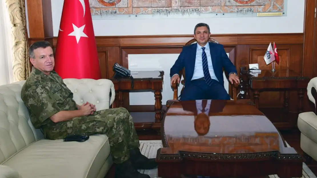 Tümgeneral Altuğ Vali Şahin'i Makamında Ziyaret