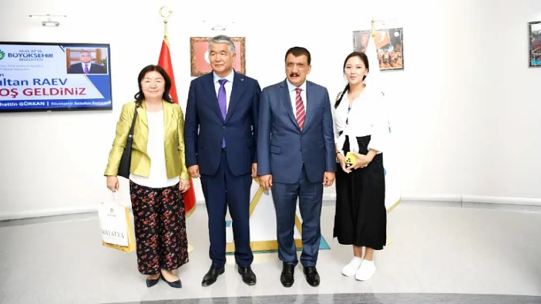 Türksoy Genel Sekreteri Sultan Raev'den Başkan Gürkan'a Ziyaret