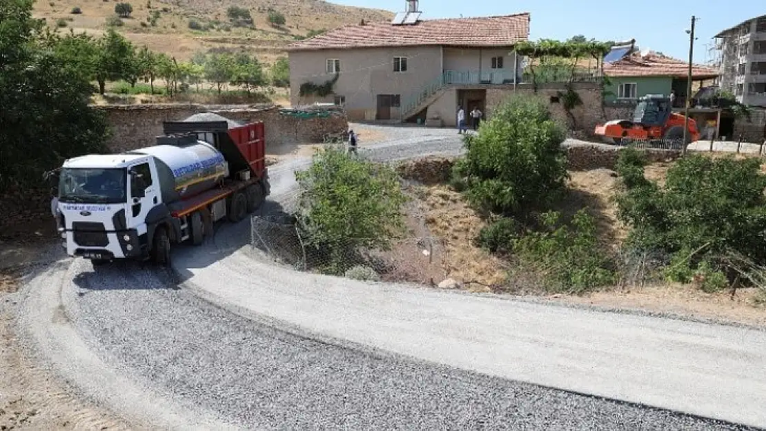 Üzümlü Mahallesi'nin Yol Sorunu Çözüldü