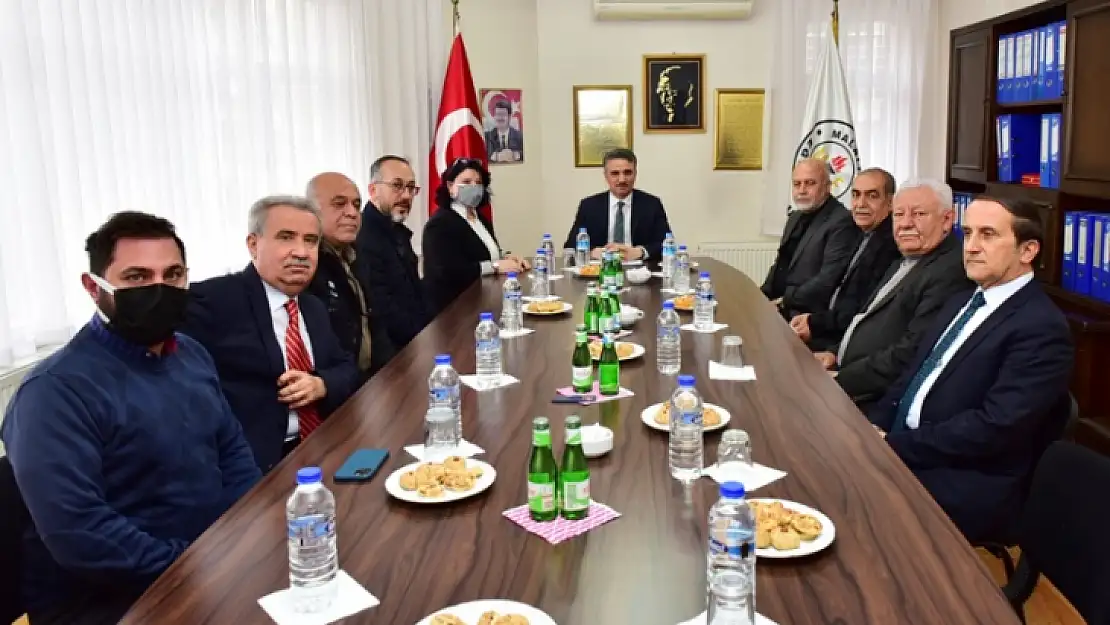 Vali Baruş'tan Malatya Eğitim Vakfı'na Ziyaret