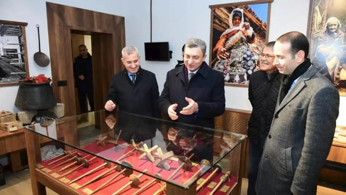 Vali Hulusi Şahin Tarihi Yeşilyurt Konakları, Gedik Kültür Merkezi ve Müzeleri İnceledi