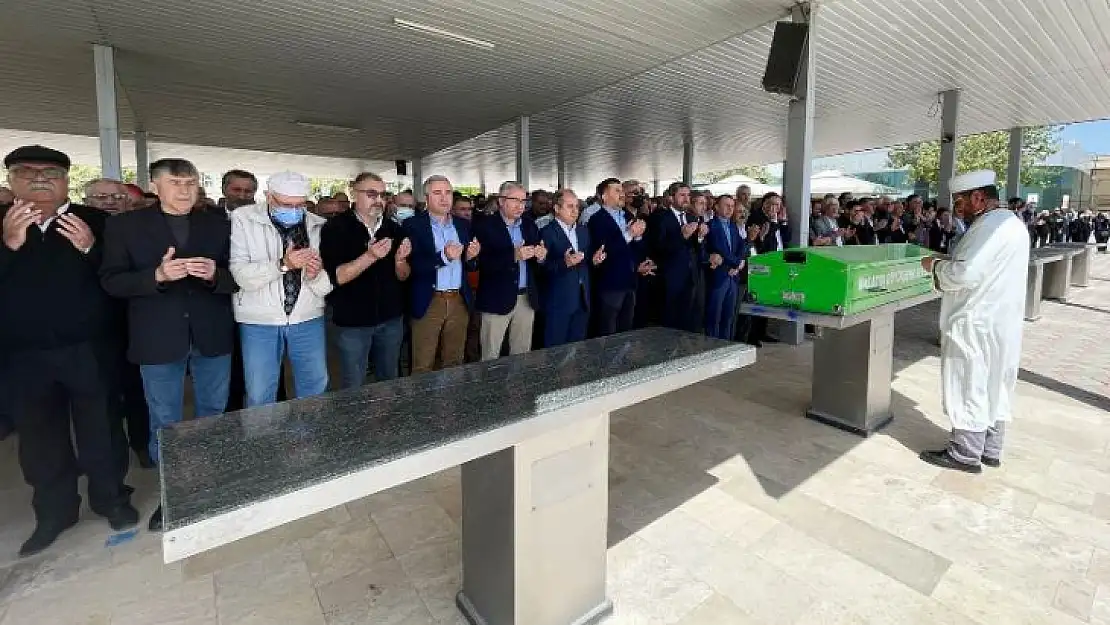 Veli Kara gözyaşları Arasında Toprağa Verildi