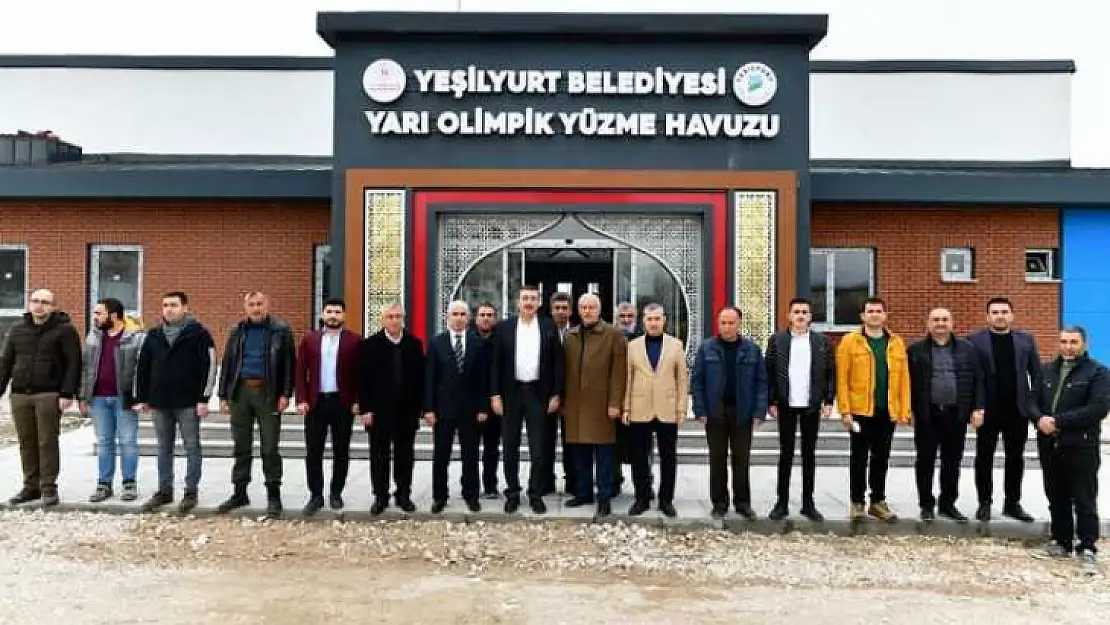 Yarı Olimpik Yüzme Havuzda İnceleme Gezisi