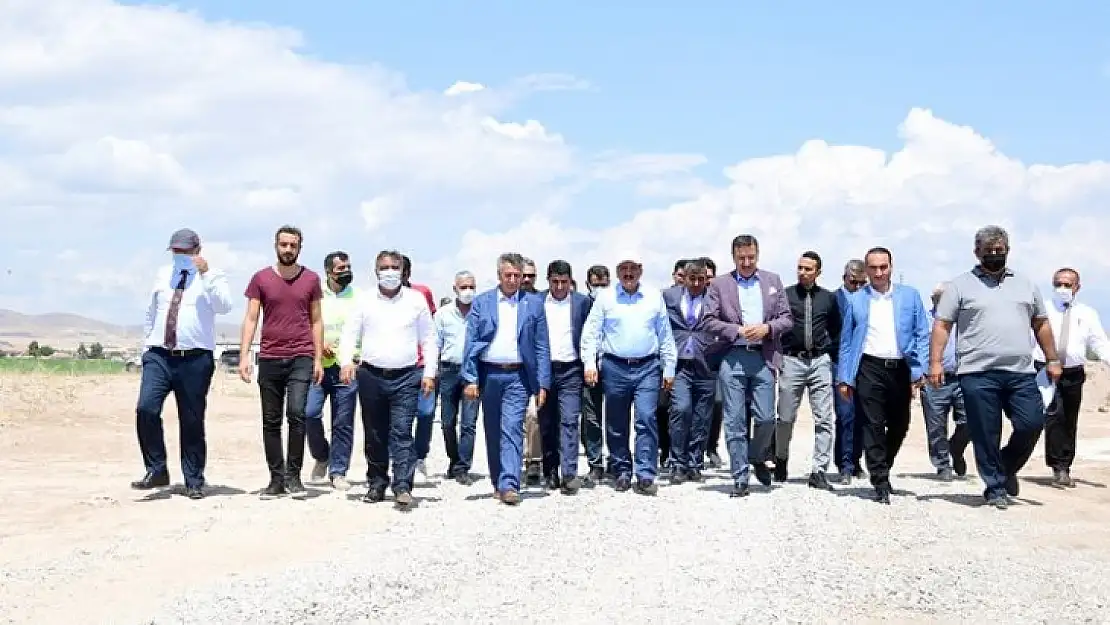 Yazıhan Spor Kompleksi inşaatı çalışmaları Devam Ediyor