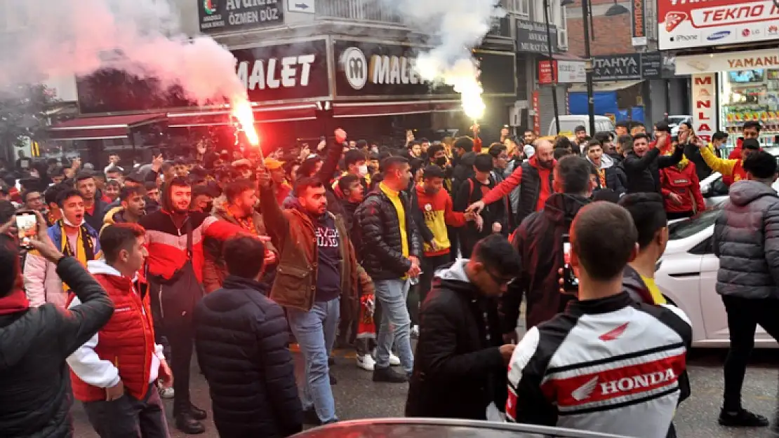 Yenimalatya Spor Taraftarları Maça Hazır