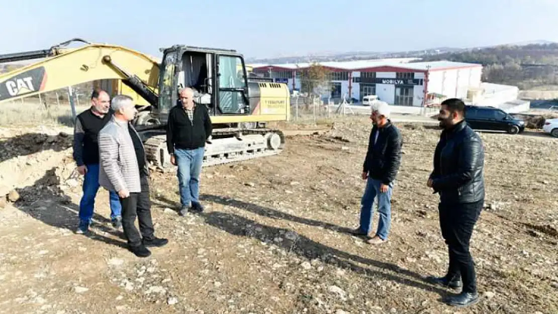 Yeşilyurt Belediyesi Alternatif Yol Güzergâhlarını Genişletiyor