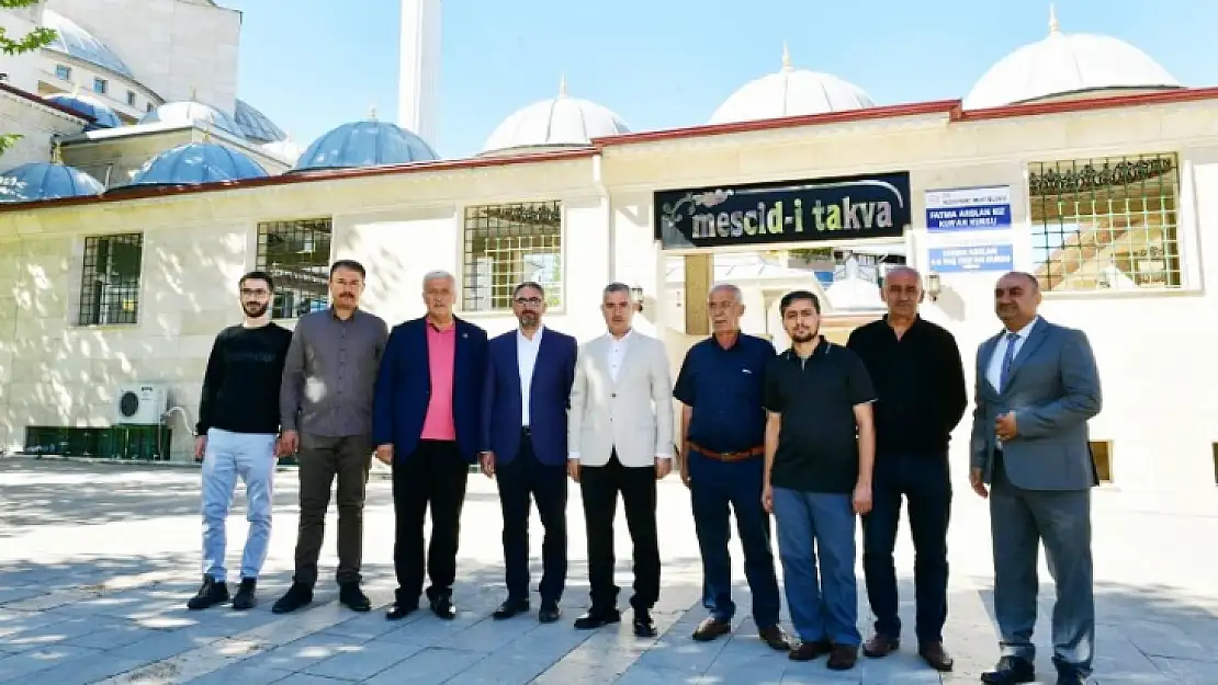 Yeşilyurt Belediyesi 'Cami Temizleme Ekipleri' Görevde